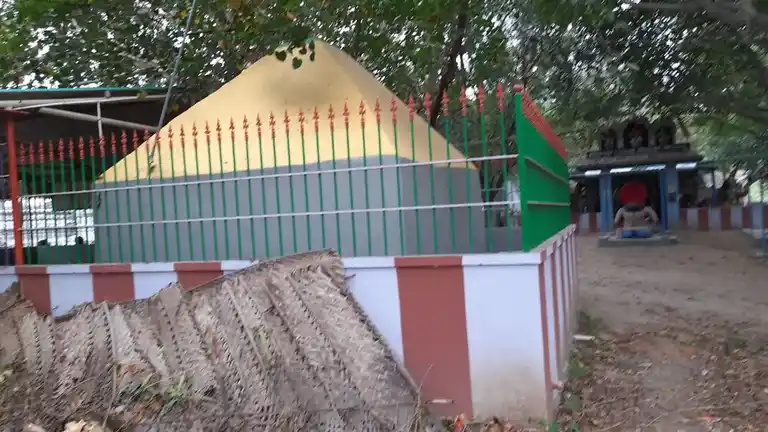 Arulmigu Veera Anumanthrayar Temple, Amarakundhi - 636503 அருள்மிகு வீர அனுமந்தராயர் திருக்கோயில், Amarakundhi - 636503, Salem - Ancient Temple Architecture and History Image 3