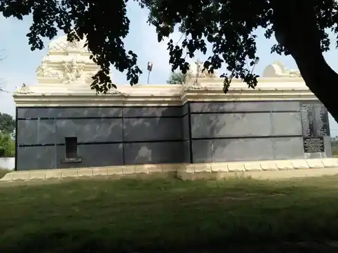 Arulmigu Veera Bathira Swami Temple, Athur - 635815 அருள்மிகு வீரபத்திரசுவாமி திருக்கோயில், ஆத்தூர்குப்பம் - 635815, Thirupathur - Ancient Temple Architecture and History Image 3