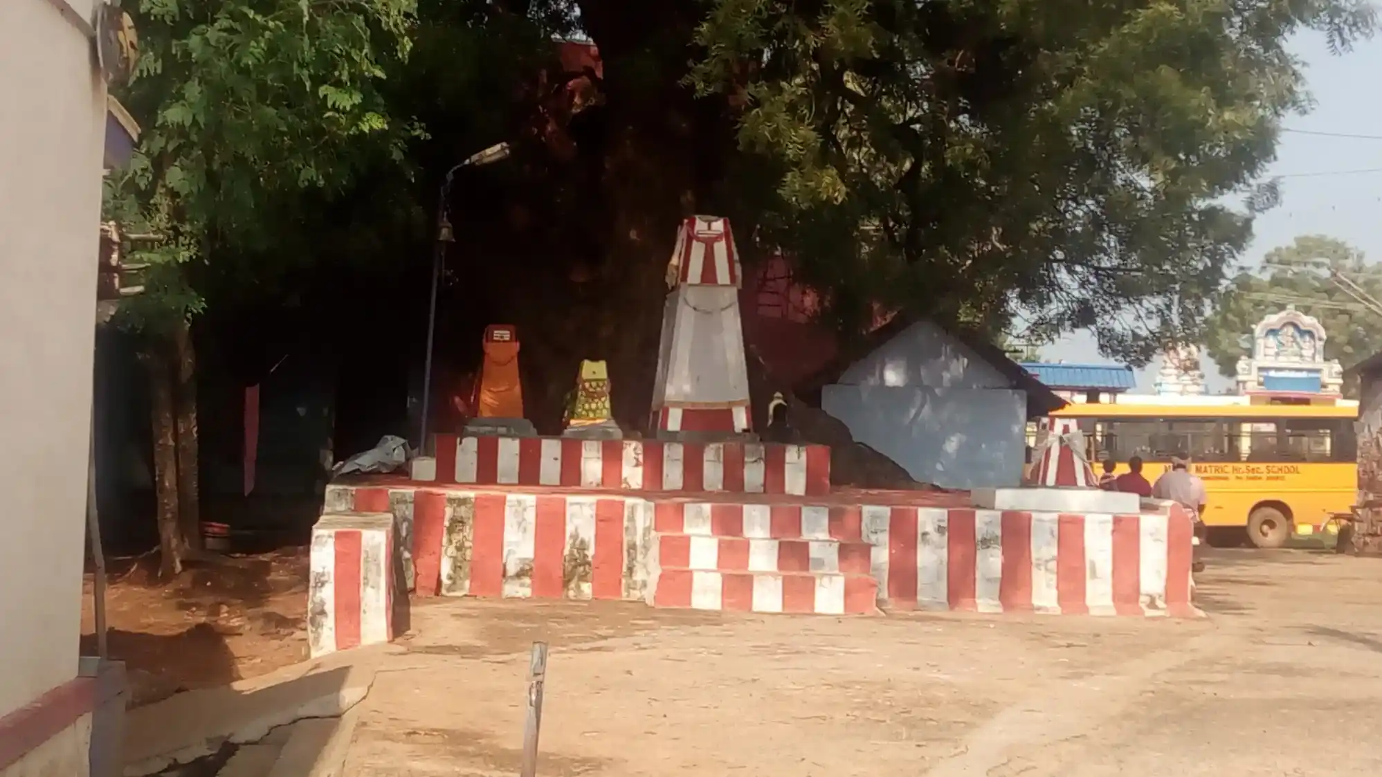 Arulmigu Veera Madaswamy @ Pei Temple, Adaichani, Adaichani - 627413 அருள்மிகு விருமாடசாமி என்ற பேய்க்கோயில், அடைச்சாணி, அடைச்சாணி, Adaichani - 627413, Tenkasi - Ancient Temple Architecture and History Image 3