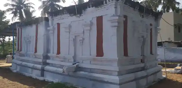 Arulmigu Veera Narayana Perumal Temple, Kadathur - 642203 அருள்மிகு வீரநாராயணப் பெருமாள் திருக்கோயில், Kadathur - 642203, Tiruppur - Ancient Temple Architecture and History Image 2