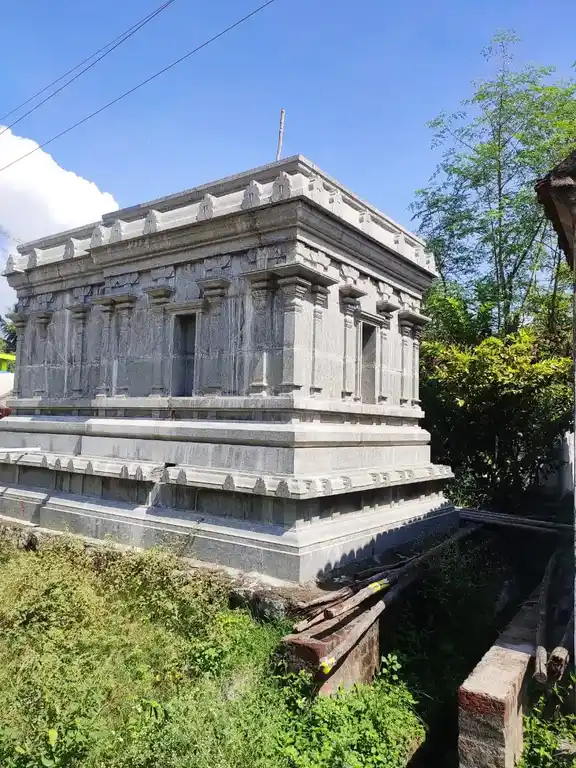 Arulmigu Veerabadheaswamy Etc Temple, Kaamakur - 632301 அருள்மிகு கோட்டத்தம்மன் வகையறா திருக்கோயில், Kaamakur - 632301, Tiruvannamalai - Ancient Temple Architecture and History Image 2