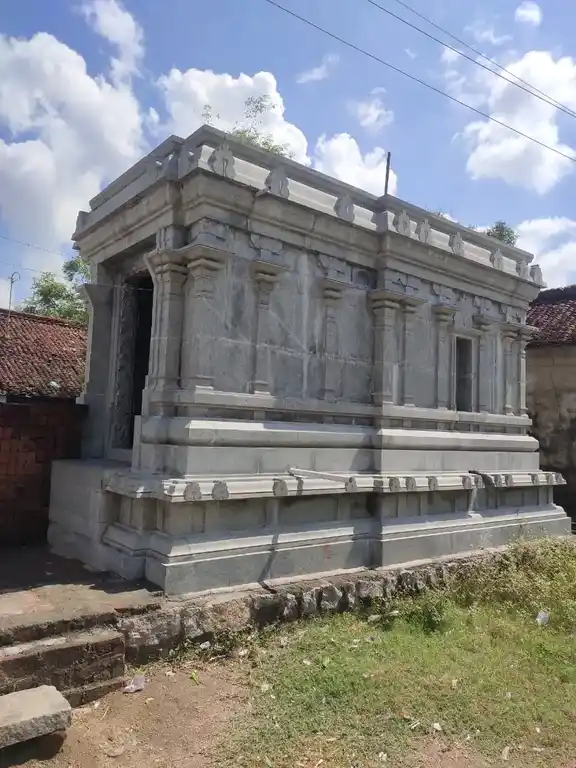 Arulmigu Veerabadheaswamy Etc Temple, Kaamakur - 632301 அருள்மிகு கோட்டத்தம்மன் வகையறா திருக்கோயில், Kaamakur - 632301, Tiruvannamalai - Ancient Temple Architecture and History Image 3