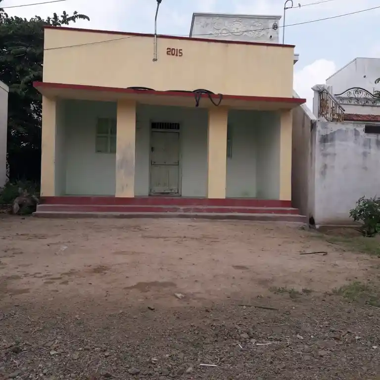 Arulmigu Veerabadra Swamy Temple, Manjinayakanahalli - 636813 அருள்மிகு வீரபத்ரசாமி திருக்கோயில், Manjinayakanahalli - 636813, Dharmapuri - Ancient Temple Architecture and History Image 5