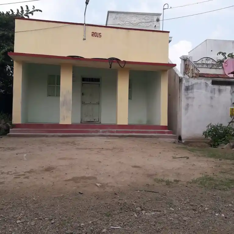 Arulmigu Veerabadra Swamy Temple, Manjinayakanahalli - 636813 அருள்மிகு வீரபத்ரசாமி திருக்கோயில், Manjinayakanahalli - 636813, Dharmapuri - Ancient Temple Architecture and History Image 7