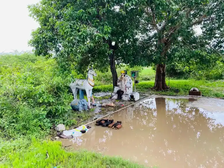 Arulmigu Veerabadrasami Temple, Veerabadrasami Temple, Area, Chengancheri - 602026 அருள்மிகு வீரபத்திரசாமி திருக்கோயில், Veerabadrasami Templearea, Chengancheri - 602026, Tiruvallur - Ancient Temple Architecture and History Image 2