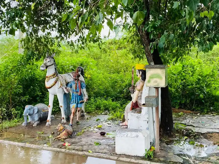 Arulmigu Veerabadrasami Temple, Veerabadrasami Temple, Area, Chengancheri - 602026 அருள்மிகு வீரபத்திரசாமி திருக்கோயில், Veerabadrasami Templearea, Chengancheri - 602026, Tiruvallur - Ancient Temple Architecture and History Image 3