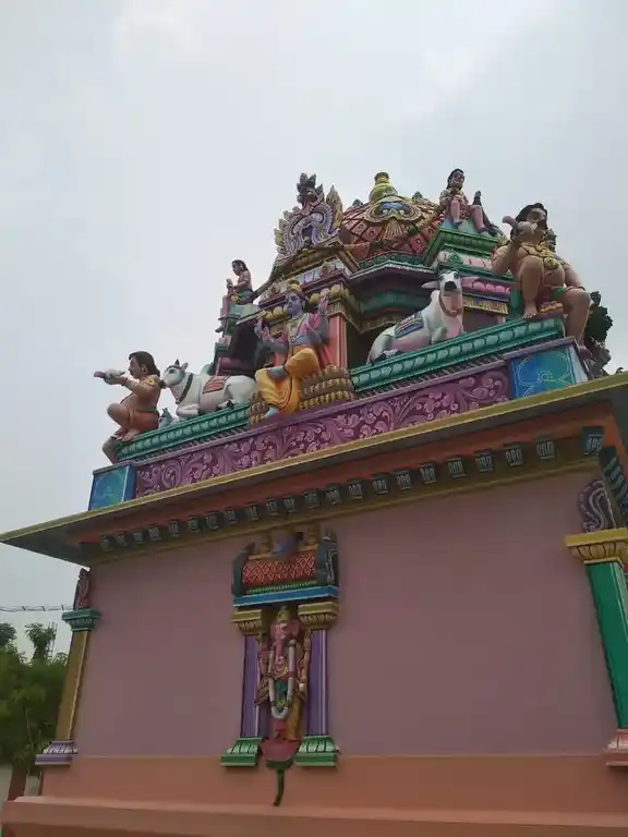 Arulmigu Veerabadrasamy Temple, Vao Office, Manallur - 601201 அருள்மிகு வீரபத்ரசுவாமி திருக்கோயில், Vao Office, Manallur - 601201, Tiruvallur - Ancient Temple Architecture and History Image 2