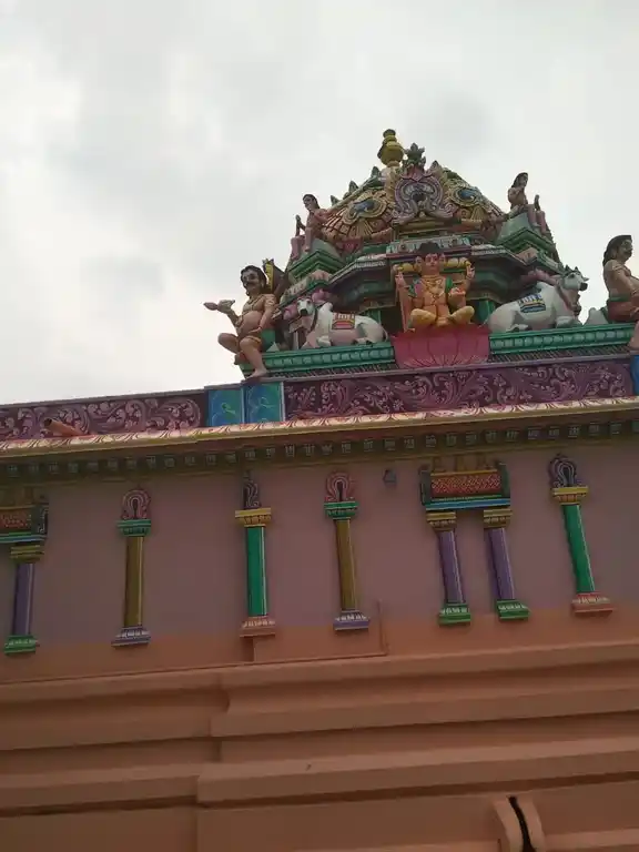 Arulmigu Veerabadrasamy Temple, Vao Office, Manallur - 601201 அருள்மிகு வீரபத்ரசுவாமி திருக்கோயில், Vao Office, Manallur - 601201, Tiruvallur - Ancient Temple Architecture and History Image 4