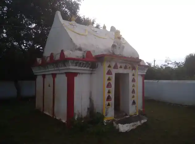 Arulmigu Veerabathirasamy Temple, Periyakozhapallur - 604406 அருள்மிகு வீரபத்திரசாமி திருக்கோயில், Periyakozhapallur - 604406, Tiruvannamalai - Ancient Temple Architecture and History Image 3