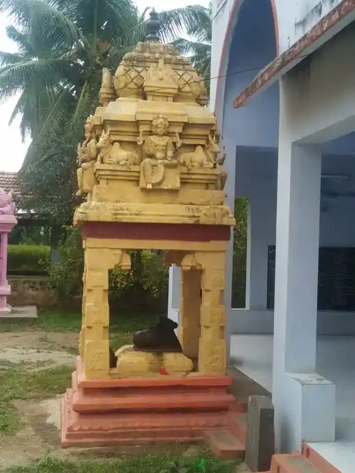 Arulmigu Veerabathiraswamy Temple, Amaravathipattinam Tholasampatty Main Road, Amarakundhi - 636503 அருள்மிகு விரபத்திர சுவாமி என்கின்ற வீரேஷ்வரர் சுவாமி திருக்கோயில், Amaravathipattinam Tholasampatty Main Road, அமரகுந்தி - 636503, Salem - Ancient Temple Architecture and History Image 2