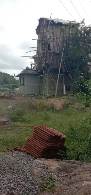 Arulmigu Veerabathiraswamy Temple, Tatarahalli - 635123 அருள்மிகு வீரபத்திர சுவாமி திருக்கோயில், தட்ரஅள்ளி - 635123, Krishnagiri - Ancient Temple Architecture and History Image 3