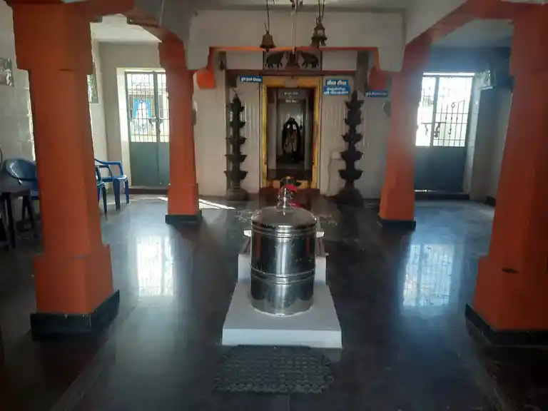 Arulmigu Veerabathra Swamy Temple, Gettur, Nariyanahalli - 636808