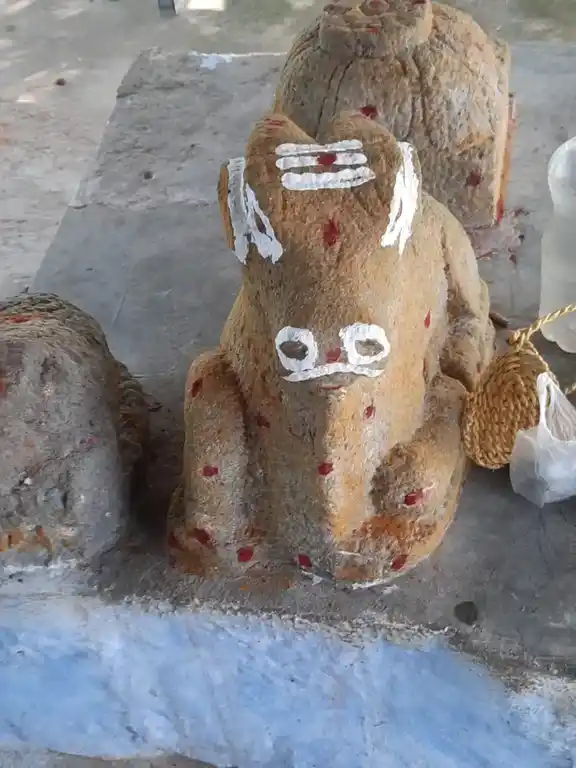 Arulmigu Veerabathra Swamy Temple, Sanganampatti, Naganampatti - 635111