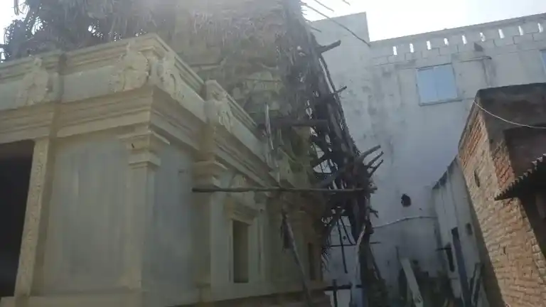 Arulmigu Veerabathraswamy Temple, Thakkolam - 631001 அருள்மிகு வீரபத்திர திருக்கோயில், தக்கோலம் - 631001, Ranipet - Ancient Temple Architecture and History Image 3