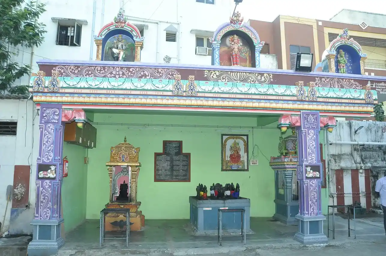 Arulmigu Veerabatraswamy Temple, Mylapore, Chennai - 600004 அருள்மிகு வீரபத்திர சுவாமி திருக்கோயில், மயிலாப்பூர், சென்னை - 600004, Chennai - Ancient Temple Architecture and History Image 4