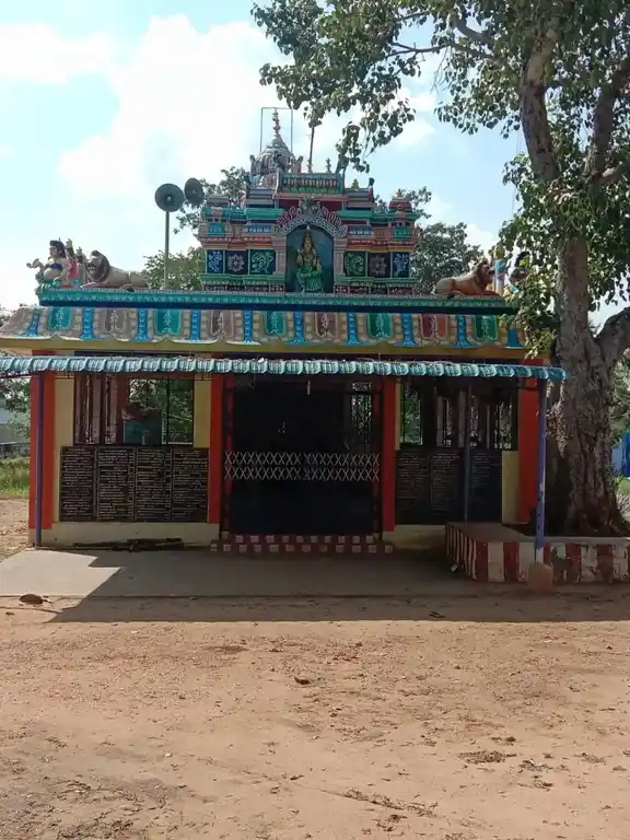 Arulmigu Veerachinnammaal Temple, Siluvathur - 624306 Arulmigu Veerachinnammaal Temple, Siluvathur - 624306, Dindigul - Ancient Temple Architecture and History Image 2
