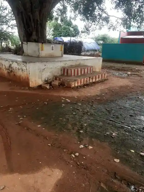 Arulmigu Veeragoundanpatti Vinayagar Temple, Veeragoundanpatti - 624706 அருள்மிகு வீரகவுண்டன்பட்டி விநாயகர் திருக்கோயில், Veeragoundanpatti - 624706, Dindigul - Ancient Temple Architecture and History Image 5