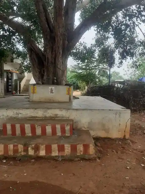 Arulmigu Veeragoundanpatti Vinayagar Temple, Veeragoundanpatti - 624706 அருள்மிகு வீரகவுண்டன்பட்டி விநாயகர் திருக்கோயில், Veeragoundanpatti - 624706, Dindigul - Ancient Temple Architecture and History Image 7