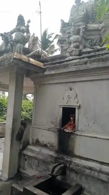 Arulmigu Veerakaaliyamman Temple, Ragunathapuram, Puliyanthurai - 609101 Temple