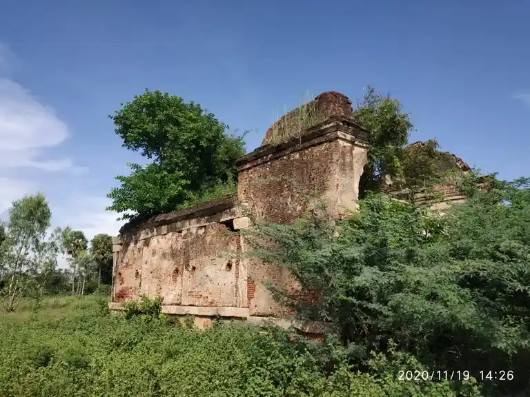 Arulmigu Veerakkal Samy Temple, Palayakottai - 621303 Arulmigu Veerakkal samy Temple, Palayakottai - 621303, Thiruchirappalli - Ancient Temple Architecture and History Image 2