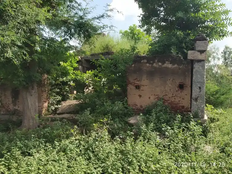 Arulmigu Veerakkal Samy Temple, Palayakottai - 621303 Arulmigu Veerakkal samy Temple, Palayakottai - 621303, Thiruchirappalli - Ancient Temple Architecture and History Image 3