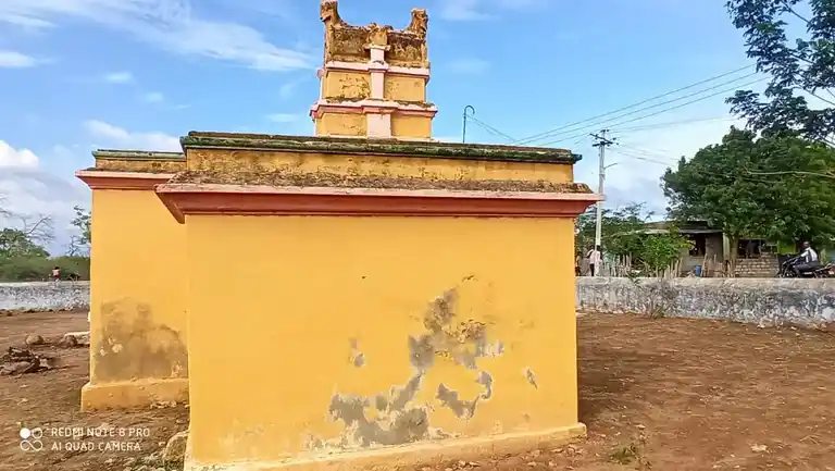 Arulmigu Veerama Kalai Amman Temple, Mulakkarai - 628601 அருள்மிகு வீரமகாளி அம்மன் திருக்கோயில், Mulakkarai - 628601, Thoothukudi - Ancient Temple Architecture and History Image 8