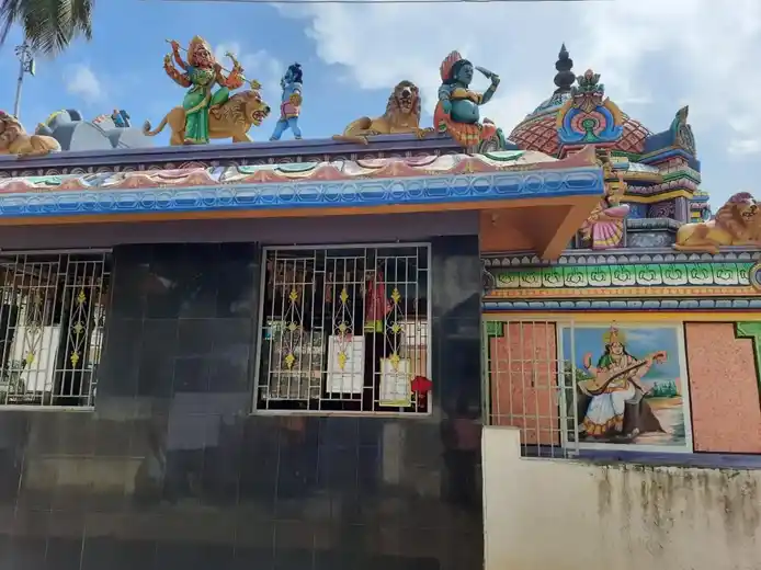 Arulmigu Veerama Kaliyamman Temple, Saakkupeatai, Mannargudi - 614001 அருள்மிகு வீரமாகாளியம்மன் திருக்கோயில், Saakkupeatai, Mannargudi - 614001, Thiruvarur - Ancient Temple Architecture and History Image 2