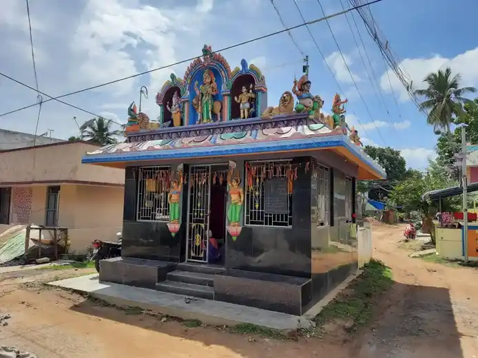 Arulmigu Veerama Kaliyamman Temple, Saakkupeatai, Mannargudi - 614001 அருள்மிகு வீரமாகாளியம்மன் திருக்கோயில், Saakkupeatai, Mannargudi - 614001, Thiruvarur - Ancient Temple Architecture and History Image 3