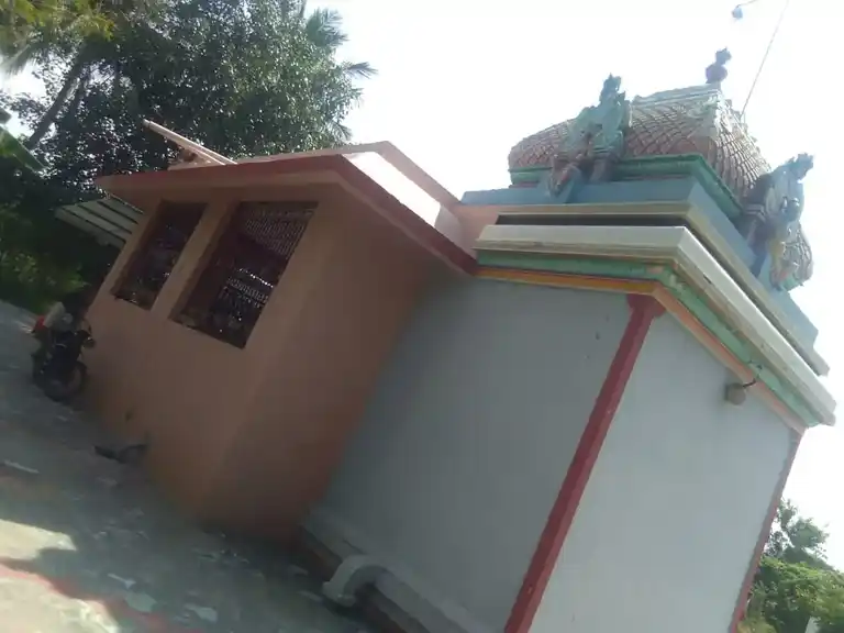 Arulmigu Veeramaathiamman Temple, Kachchippalli - 637102 அருள்மிகு வீரமாத்தியம்மன் திருக்கோயில், Kachchippalli - 637102, Salem - Ancient Temple Architecture and History Image 3