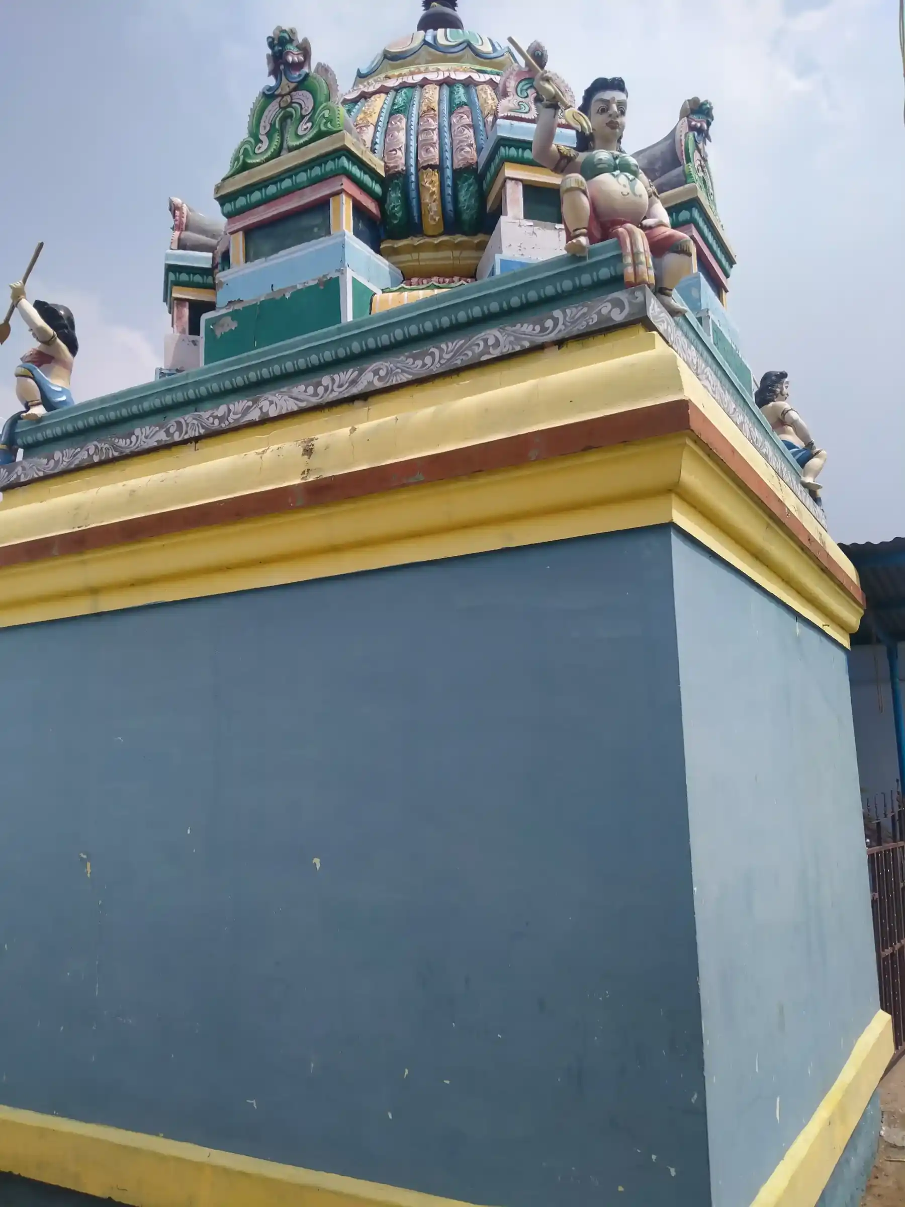 Arulmigu Veeramachiamman Temple, Iyampulli - 624610