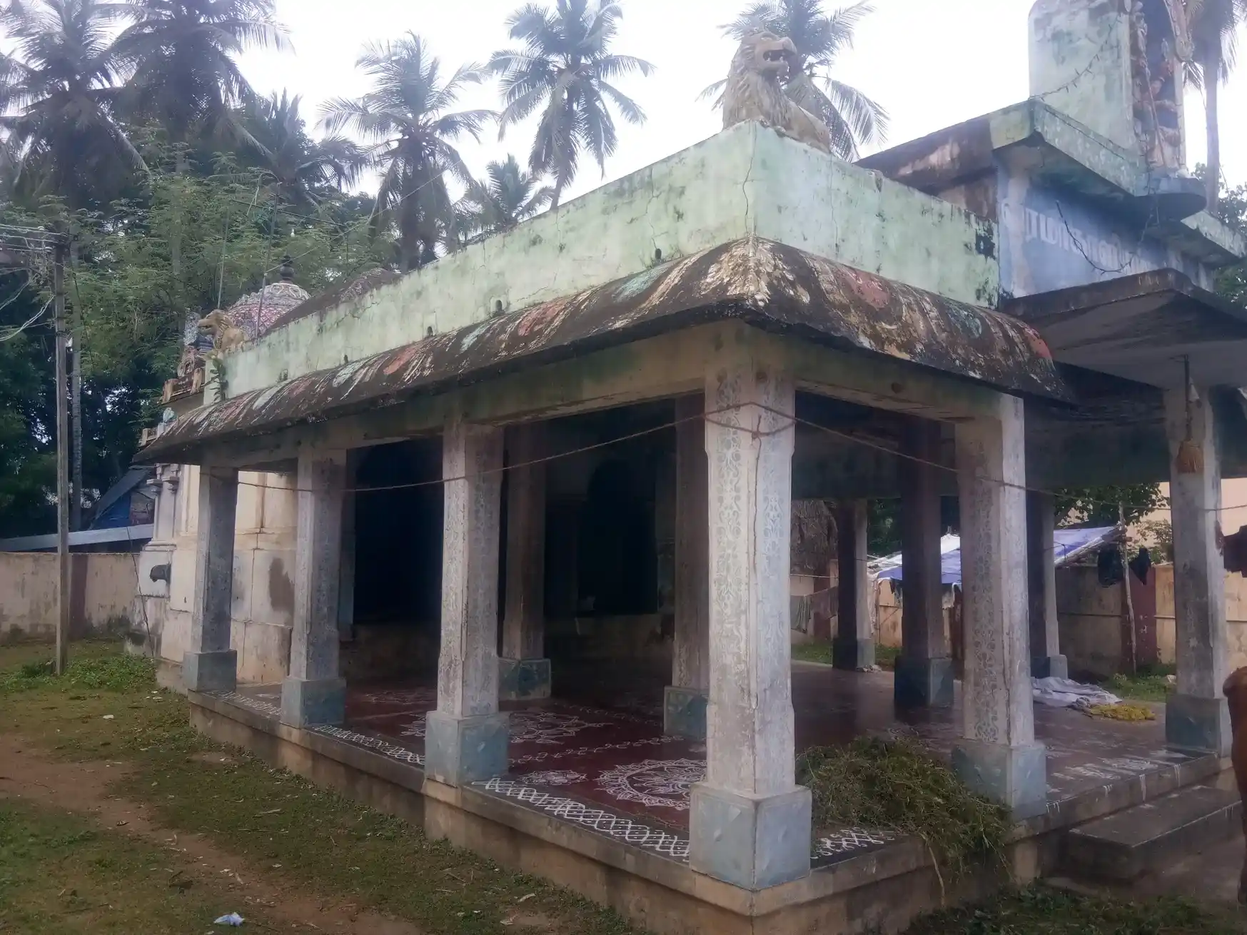 Arulmigu Veeramagaliyamman Vagaiyara Temple, Thirupalathurai - 614205 அருள்மிகு வீரமாகாளியம்மன் வகையறா திருக்கோயில், Thirupalathurai - 614205, Thanjavur - Ancient Temple Architecture and History Image 2