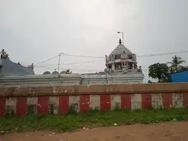 Arulmigu Veeramakaliamman Temple, Ambukovil, Karambakudi Taluk - 622302 அருள்மிகு வீரமாகாளியம்மன் திருக்கோயில், அம்புக்கோவில், கறம்பக்குடி வட்டம் - 622302, Pudukkottai - Ancient Temple Architecture and History Image 3
