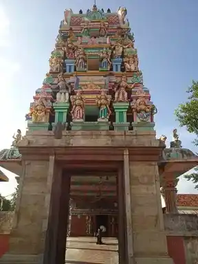 Arulmigu Veeramakaliamman Temple, Ambukovil, Karambakudi Taluk - 622302 அருள்மிகு வீரமாகாளியம்மன் திருக்கோயில், அம்புக்கோவில், கறம்பக்குடி வட்டம் - 622302, Pudukkottai - Ancient Temple Architecture and History Image 7