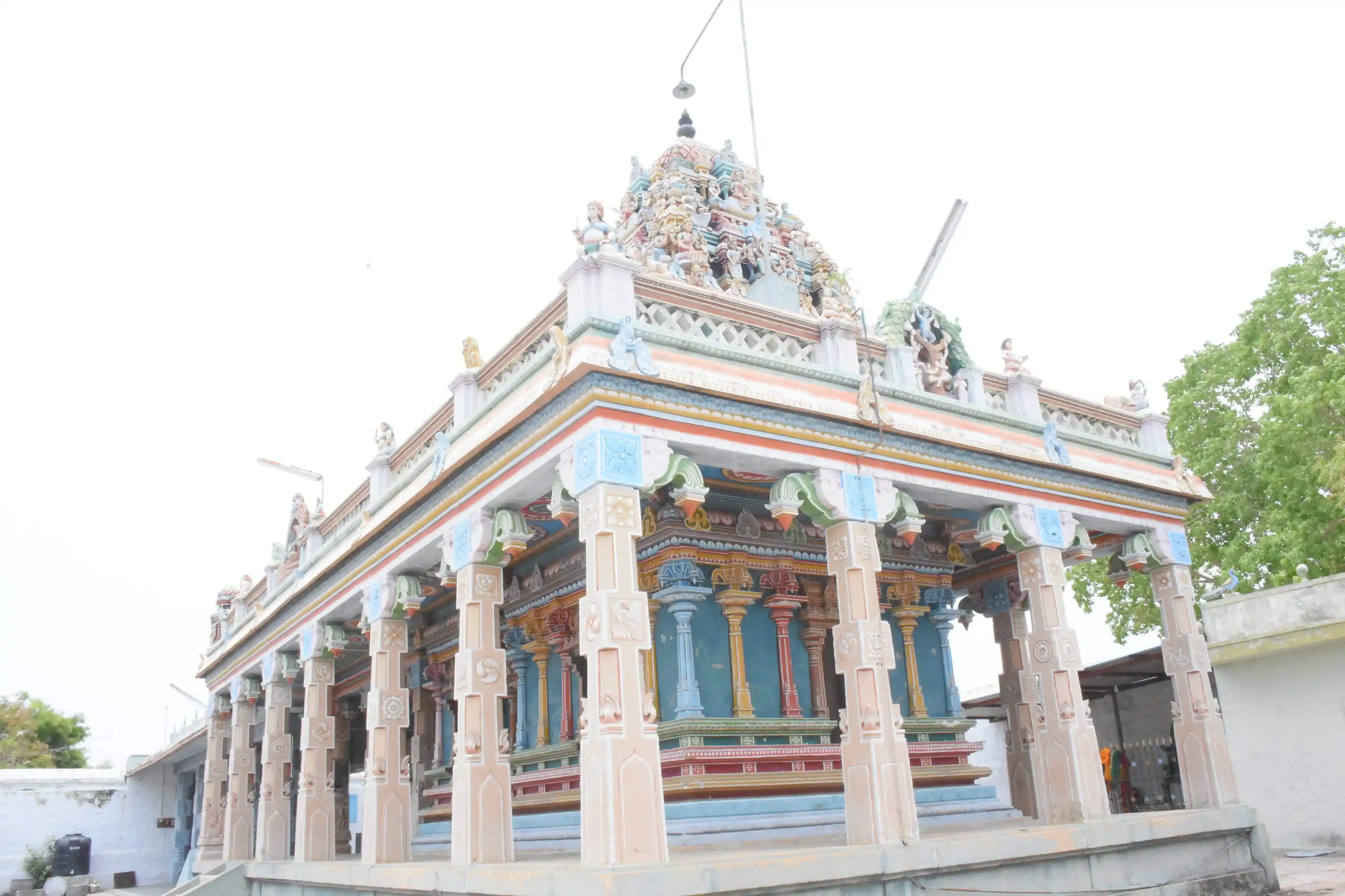 Arulmigu Veeramakaliamman Temple, Keelavalavu - 625102 அருள்மிகு வீரமாகாளியம்மன் கோயில், Keelavalavu - 625102, Madurai - Ancient Temple Architecture and History Image 4