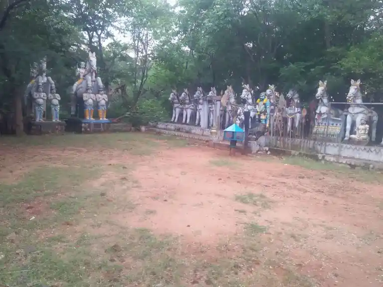 Arulmigu Veeramalai Karuppasamy Temple, Sevalpatti - 621311 Arulmigu Veeramalai Karuppasamy Temple, Sevalpatti - 621311, Thiruchirappalli - Ancient Temple Architecture and History Image 4