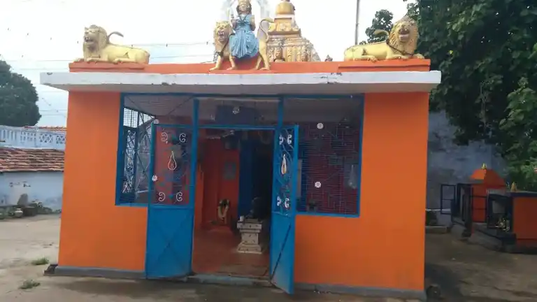 Arulmigu Veeramathiamman Temple, Chennampalayam, Vadavalli - 641302 அருள்மிகு வீரமாத்தியம்மன் திருக்கோயில், Chennampalayam, Sirumugai - 641302, Coimbatore - Ancient Temple Architecture and History Image 4