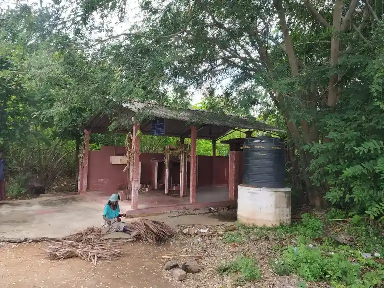 Arulmigu Veeramathiamman Temple, Vengiyampalayam - 638154 அருள்மிகு வீரமாத்தி திருக்கோயில், Vengiyampalayam - 638154, Erode - Ancient Temple Architecture and History Image 2