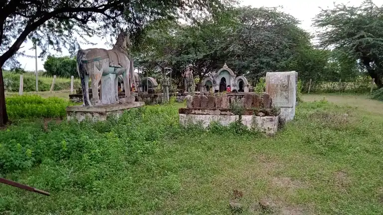 Arulmigu Veeramuthiriyar Temple, Athikudikadu - 612714 Arulmigu Veeramuthiriyar Temple,  - 612714, Ariyalur - Ancient Temple Architecture and History Image 3
