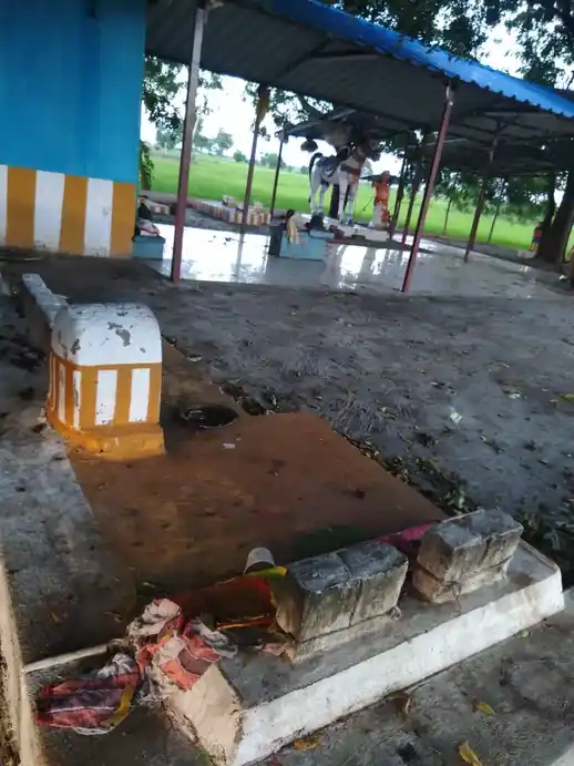 Arulmigu Veeran Temple, Mel Valayamadevi - 608704 Arulmigu Veeran Temple,  - 608704, Cuddalore - Ancient Temple Architecture and History Image 4