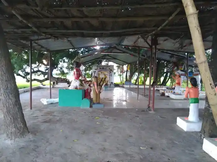 Arulmigu Veeran Temple, Mel Valayamadevi - 608704 Arulmigu Veeran Temple,  - 608704, Cuddalore - Ancient Temple Architecture and History Image 5