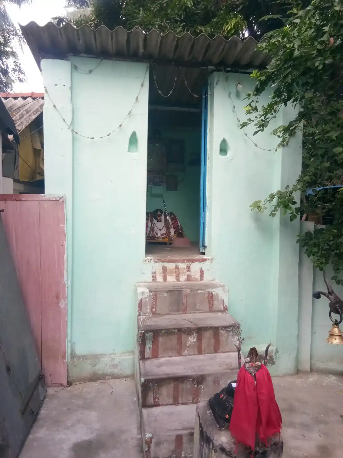 Arulmigu Veeranar Ayyanar Temple, Papanasam - 614205