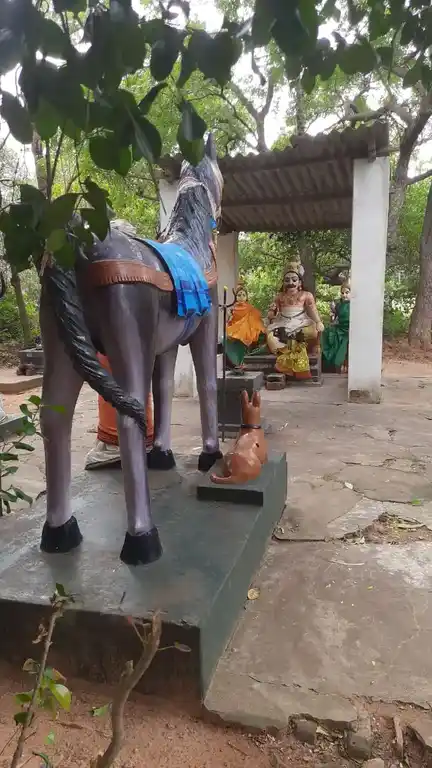 Arulmigu Veeranar Temple, Kanguli - 608901 Temple