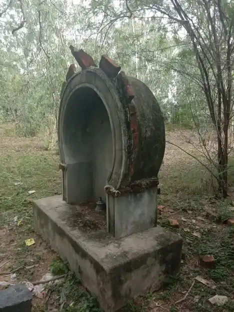 Arulmigu Veeranar Temple, Kulavadaiyan - 612901 அருள்மிகு வீரானார் திருக்கோயில், Kulavadaiyan - 612901, Ariyalur - Ancient Temple Architecture and History Image 3