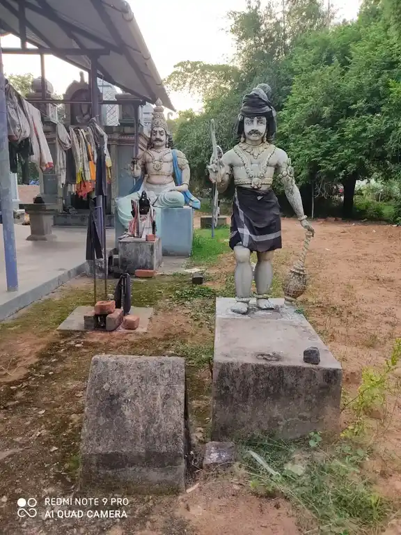 Arulmigu Veeranar Temple, Periyakrishnapuram - 621805 அருள்மிகு வீரரார் திருக்கோயில், Periyakrishnapuram - 621805, Ariyalur - Ancient Temple Architecture and History Image 3