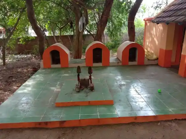 Arulmigu Veeranar Temple, Thennavanallur - 612901 அருள்மிகு வீரனார் திருக்கோயில், Thennavanallur - 612901, Ariyalur - Ancient Temple Architecture and History Image 3