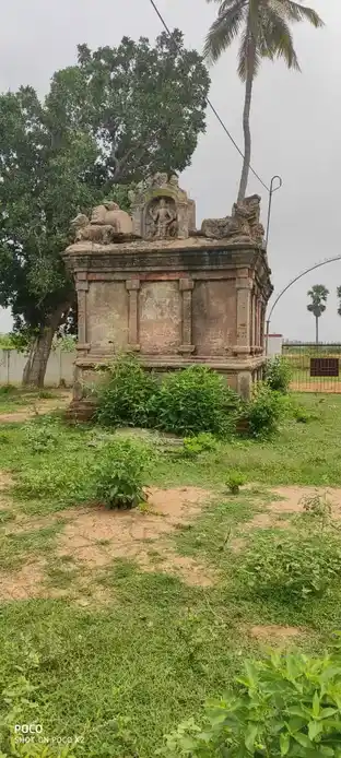 Arulmigu Veeranar Temple, Vadakkur Therkkusethi, Vadakkur Therkkusethi - 614902 அருள்மிகு வீரனார் திருக்கோயில், Vadakkur Therkkusethi, Vadakkur Therkkusethi - 614902, Thanjavur - Ancient Temple Architecture and History Image 5