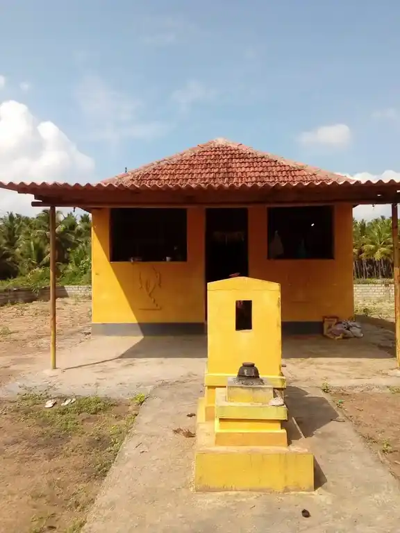 Arulmigu Veeranarayana Perumal Temple, Udukkampalayam - 642207 அருள்மிகு கோட்டைநாராயணப்பெருமாள் திருக்கோயில், Udukkampalayam - 642207, Tiruppur - Ancient Temple Architecture and History Image 2