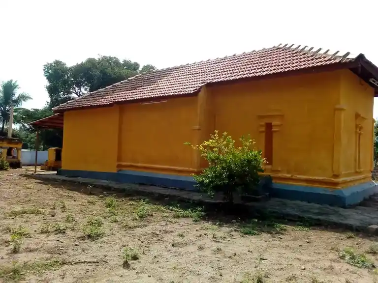Arulmigu Veeranarayana Perumal Temple, Udukkampalayam - 642207 அருள்மிகு கோட்டைநாராயணப்பெருமாள் திருக்கோயில், Udukkampalayam - 642207, Tiruppur - Ancient Temple Architecture and History Image 3