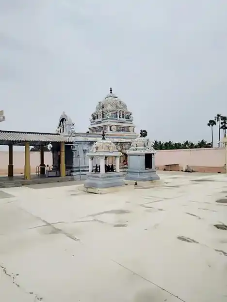Arulmigu Veeranarayanaperumal Temple, Pillur - 637206 அருள்மிகு வீரநாராயணப்பெருமாள் திருக்கோயில், Pillur - 637206, Namakkal - Ancient Temple Architecture and History Image 2