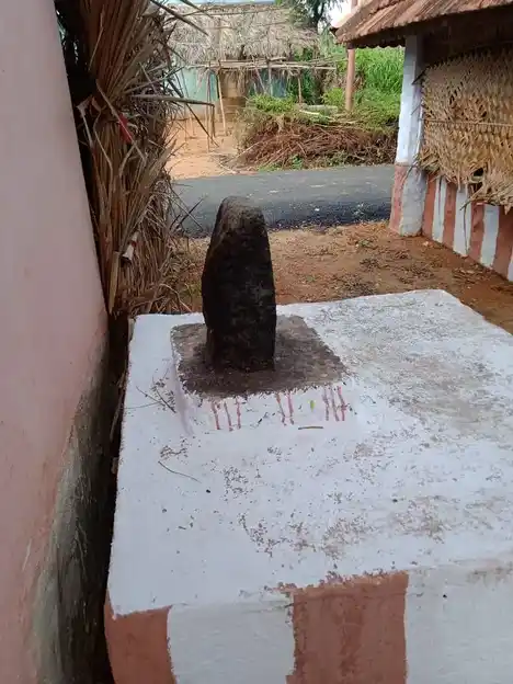 Arulmigu Veeranasamy Temple, Sevugampatti - 624211 அருள்மிகு வீரணசாமி திருக்கோயில், Sevugampatti - 624211, Dindigul - Ancient Temple Architecture and History Image 2